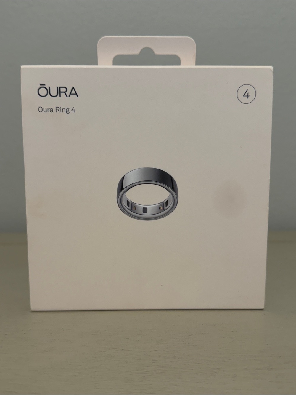 NIB Oura Ring 4 Titanium Silver Size 4 - BRAND NEW FACTORY SEALED Smart Ring